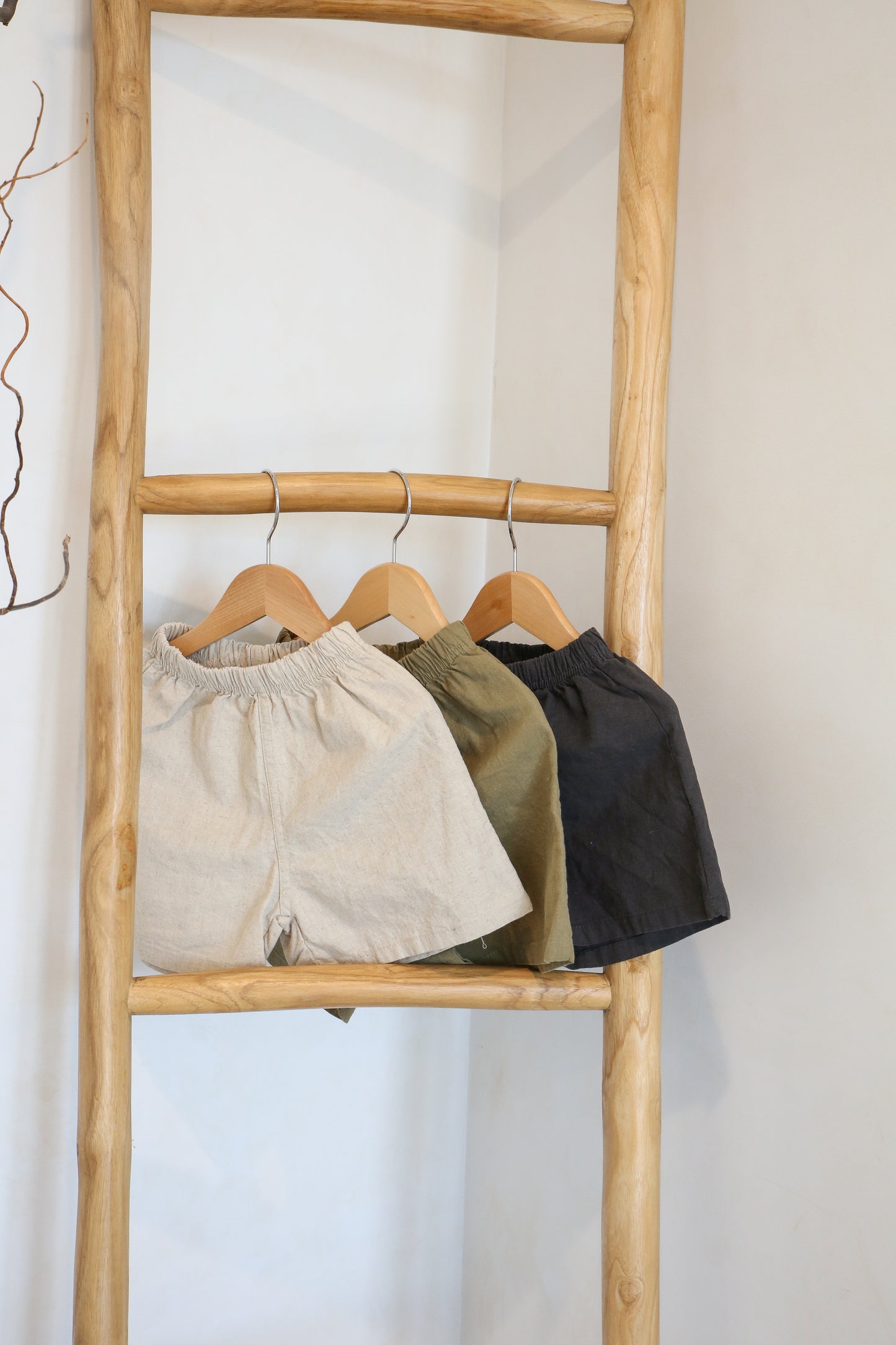 DAWON linen shorts
